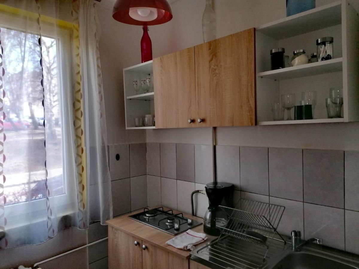 Nexus Apartment Миеркуря Чук Екстериор снимка